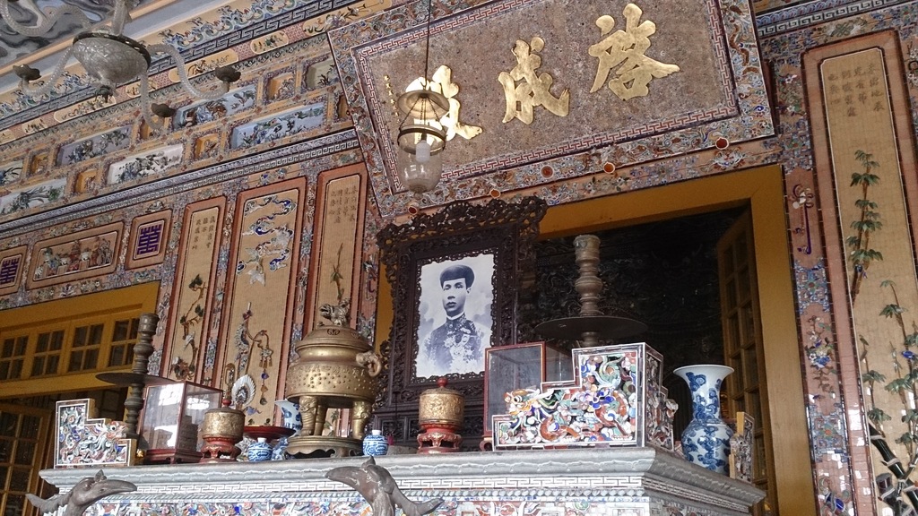 Makam Khai Dinh di Vietnam